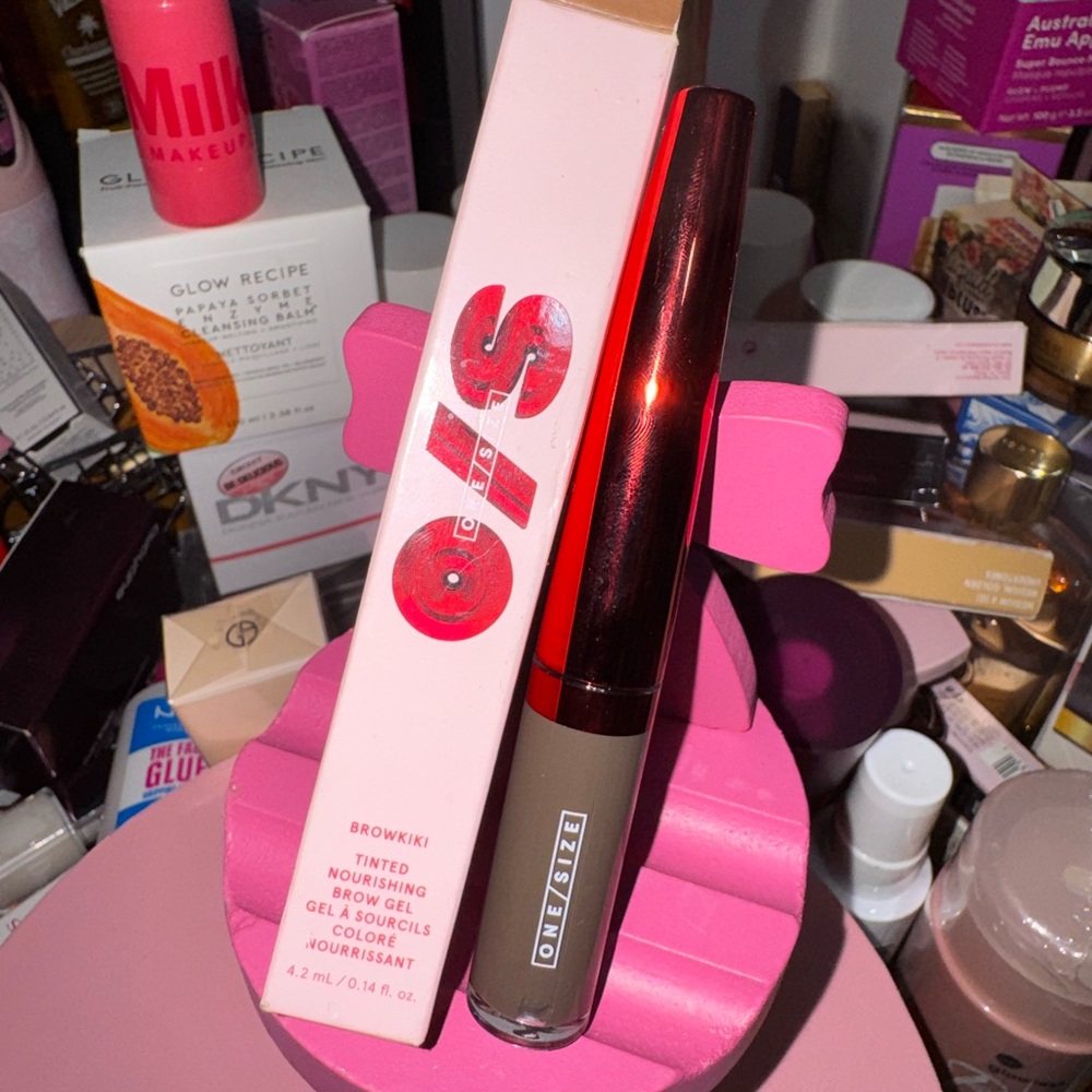 ONE/SIZE BROWKIKI Tinted Brow Gel in 6 dark brown